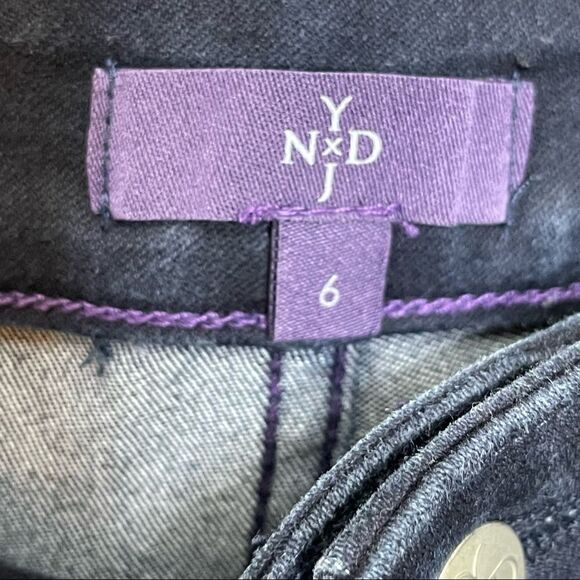 NYDJ Dark Wash Skinny Jean Size 6 27" - Picture 5 of 8